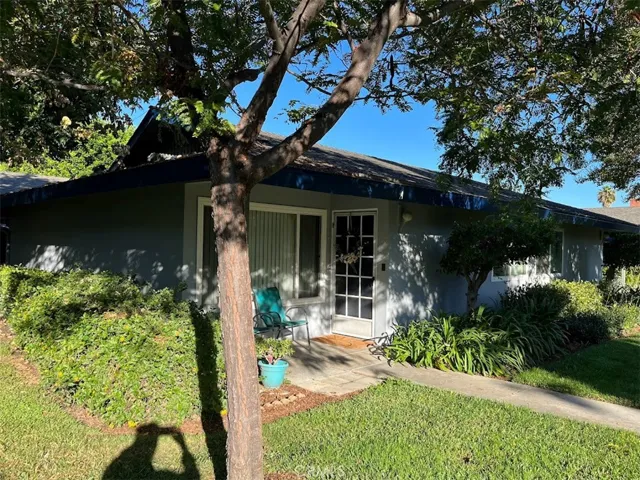 1107 W Memory Lane 11a, Santa Ana, California 92706