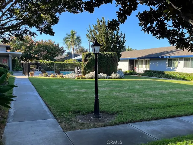 1107 W Memory Lane 11a, Santa Ana, California 92706