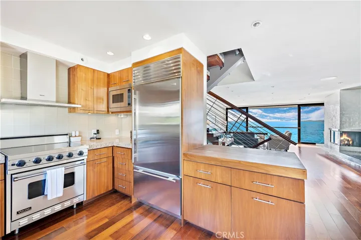 102 Blue Lagoon, Laguna Beach, California 92651