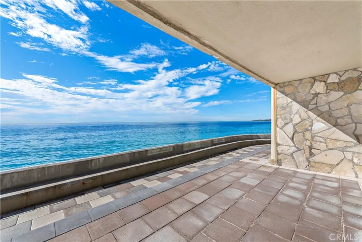 102 Blue Lagoon, Laguna Beach, California 92651