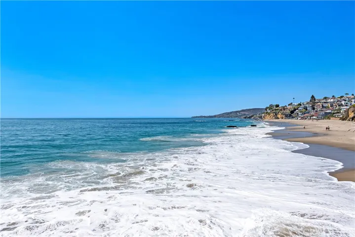 102 Blue Lagoon, Laguna Beach, California 92651