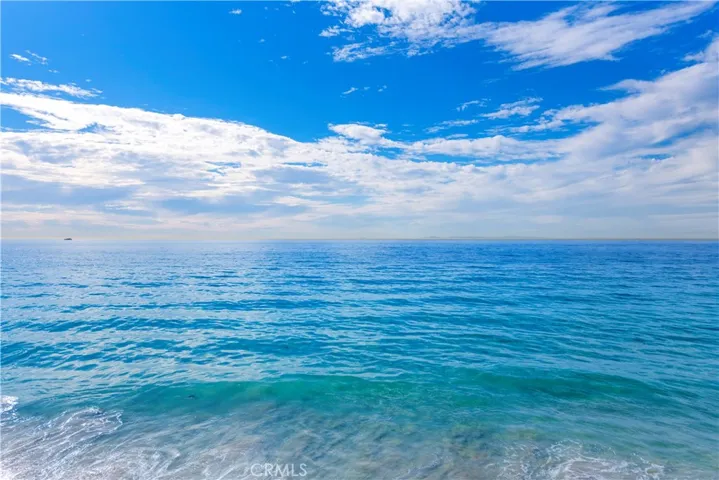 102 Blue Lagoon, Laguna Beach, California 92651