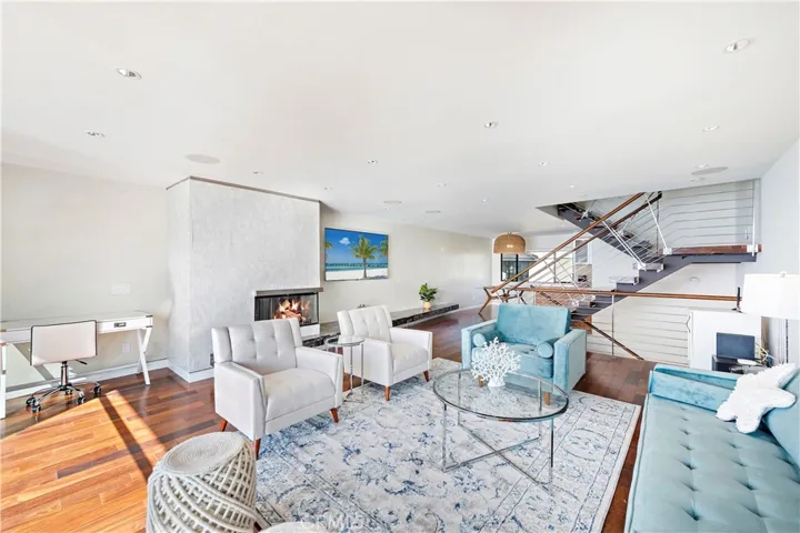 102 Blue Lagoon, Laguna Beach, California 92651