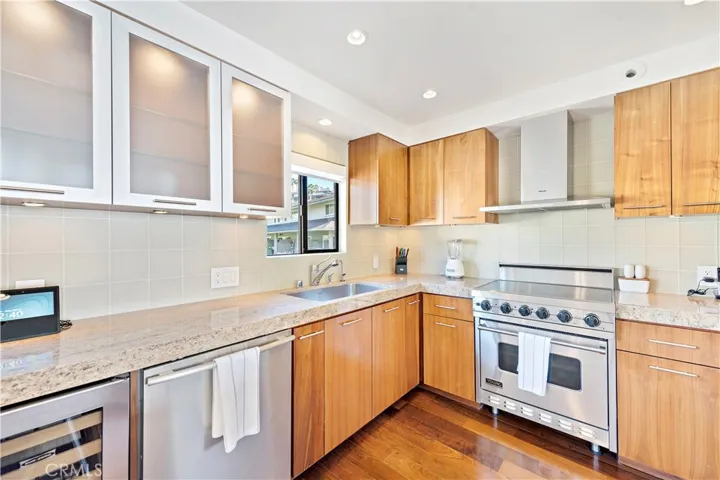 102 Blue Lagoon, Laguna Beach, California 92651