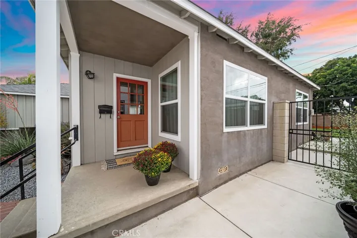 Side access to backyard /both sides of home