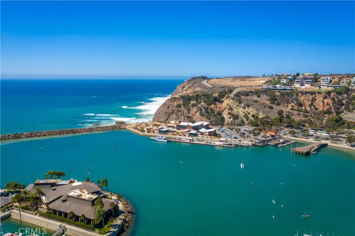 Dana Point Harbor is a few minutes away. Enjoy the Ocean Institute, paddle boarding, kayaking, boating and fantastic restaurants and shops.