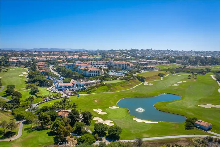 Monarch links and El Niguel Country Club are just a couple of golf courses available close by.