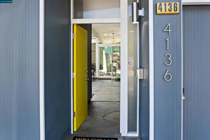 4136 Phoenix St., Concord, California 94521-1808