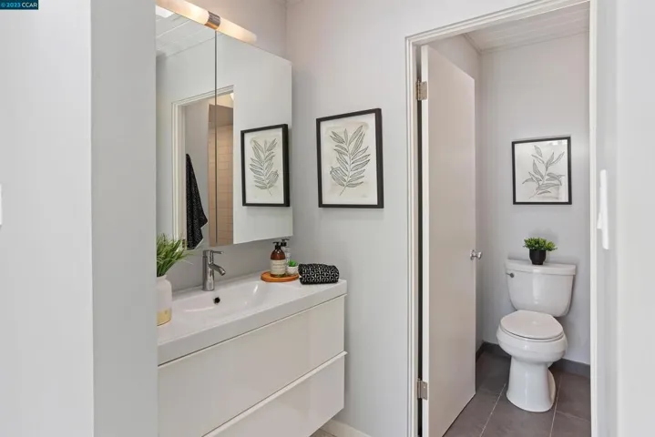 4136 Phoenix St., Concord, California 94521-1808