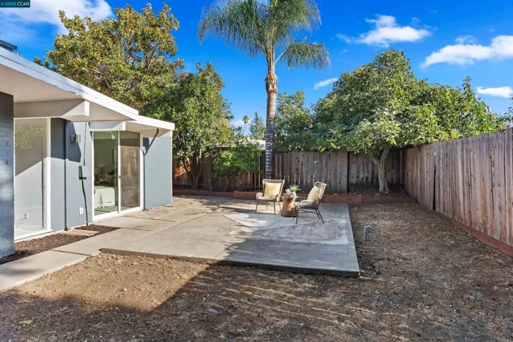 4136 Phoenix St., Concord, California 94521-1808