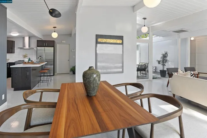 4136 Phoenix St., Concord, California 94521-1808