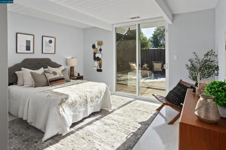 4136 Phoenix St., Concord, California 94521-1808