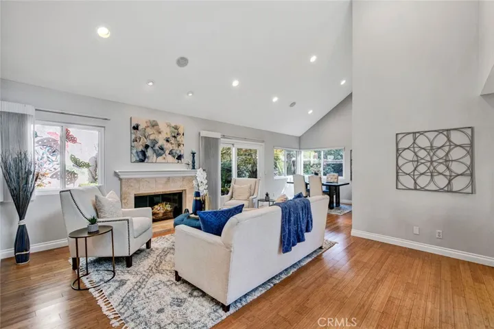 3492 Wimbledon Way, Costa Mesa, California 92626