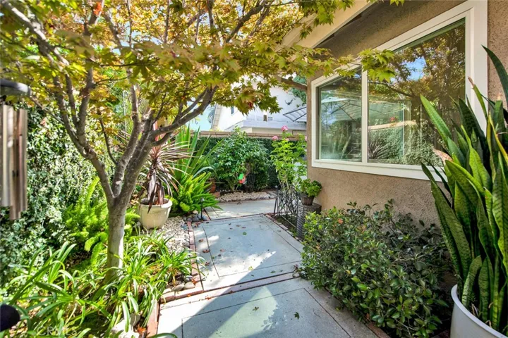 3492 Wimbledon Way, Costa Mesa, California 92626