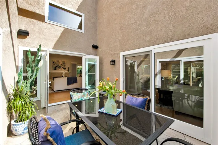3492 Wimbledon Way, Costa Mesa, California 92626
