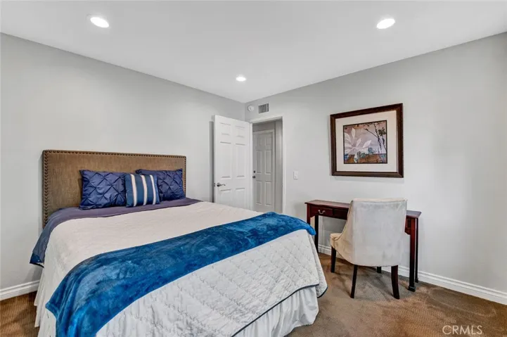 3492 Wimbledon Way, Costa Mesa, California 92626