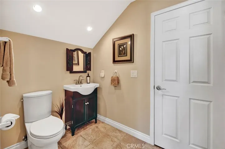 3492 Wimbledon Way, Costa Mesa, California 92626