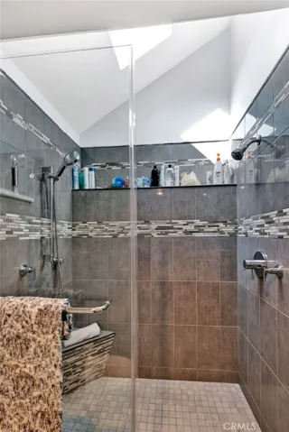 3492 Wimbledon Way, Costa Mesa, California 92626