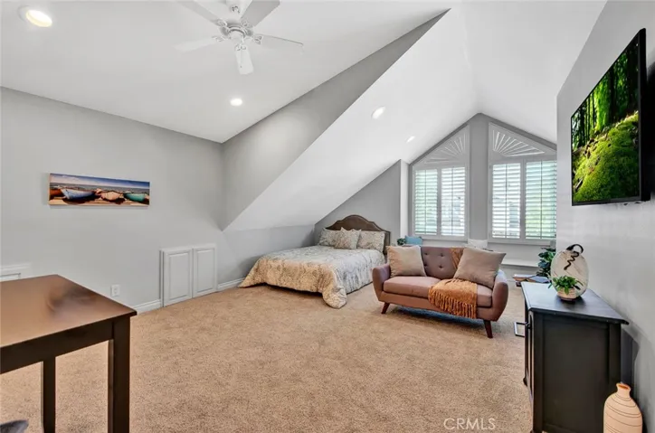 3492 Wimbledon Way, Costa Mesa, California 92626