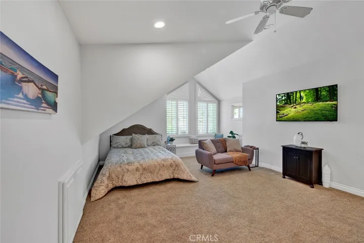 3492 Wimbledon Way, Costa Mesa, California 92626