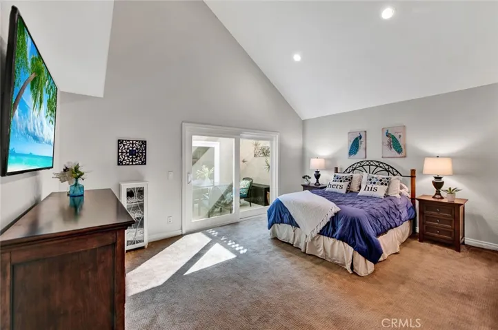 3492 Wimbledon Way, Costa Mesa, California 92626