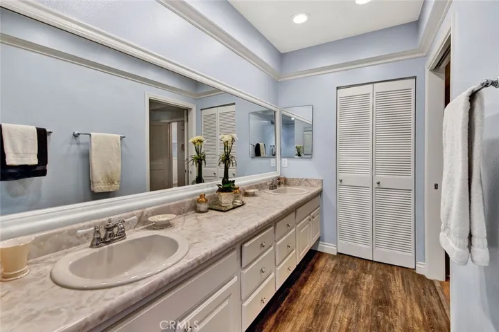 3492 Wimbledon Way, Costa Mesa, California 92626