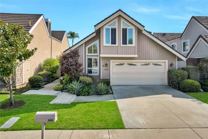 3492 Wimbledon Way, Costa Mesa, California 92626
