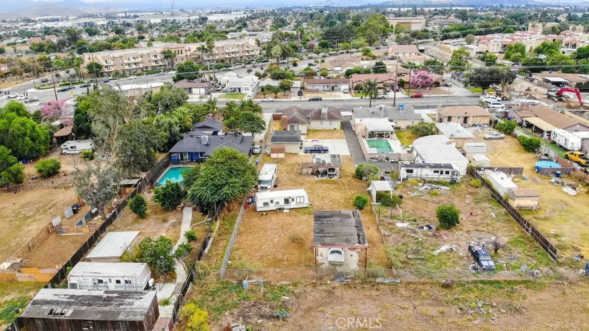 534 W Randall Avenue, Rialto, California 92376