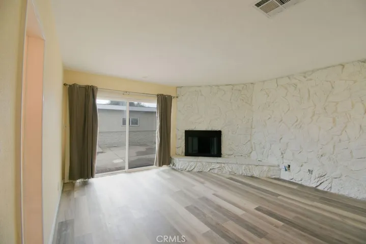 534 W Randall Avenue, Rialto, California 92376