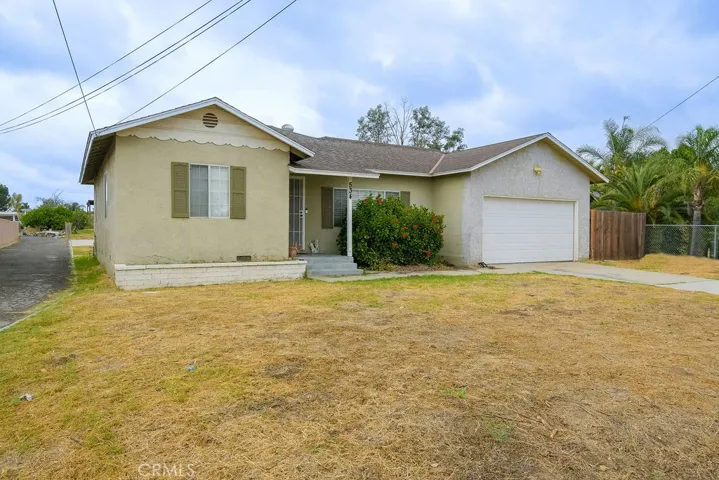 534 W Randall Avenue, Rialto, California 92376