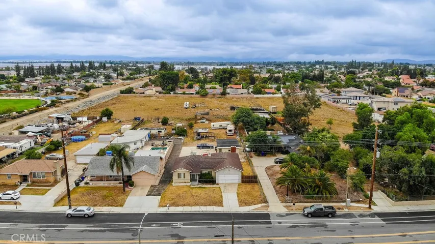 534 W Randall Avenue, Rialto, California 92376