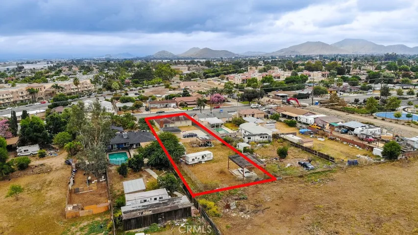 534 W Randall Avenue, Rialto, California 92376