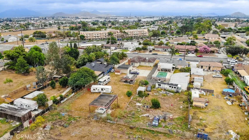 534 W Randall Avenue, Rialto, California 92376