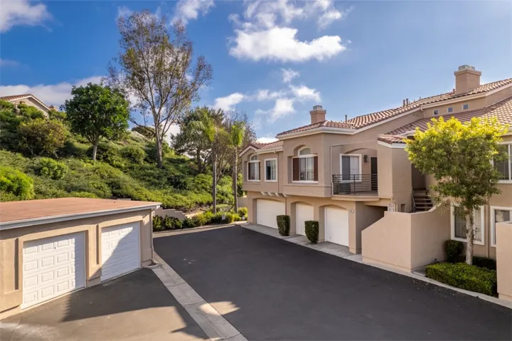 28825 El Adolfo, Laguna Niguel, California 92677
