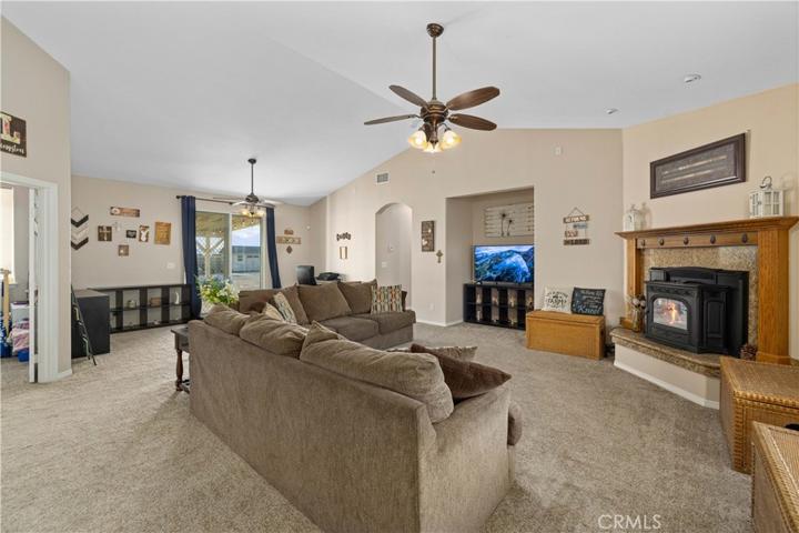 7740 W Avenue A6, Lancaster, California 93536