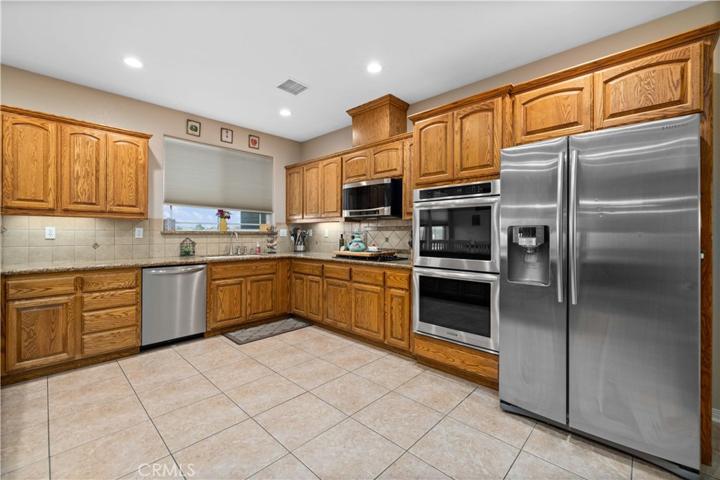 7740 W Avenue A6, Lancaster, California 93536