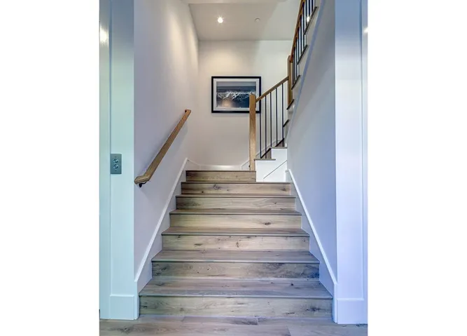 504 Acacia Avenue, Corona Del Mar, California 92625
