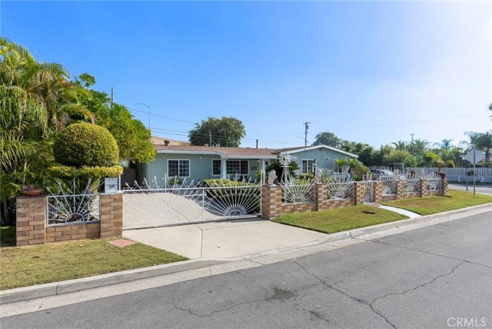 13612 Gaines Circle, Garden Grove, California 92843