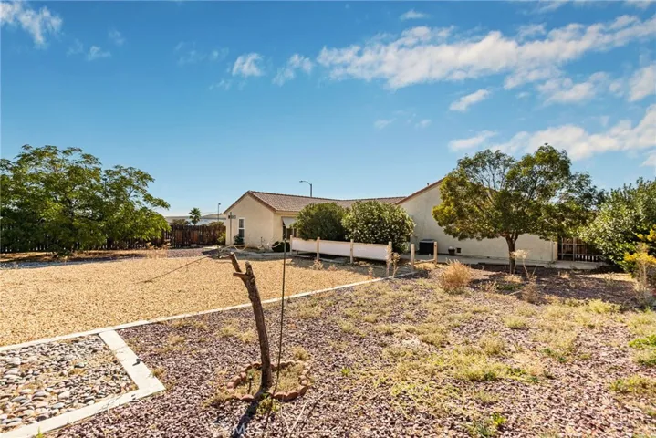 13696 Freedom Way, Victorville, California 92392