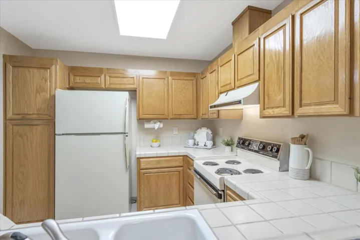 1902 Miraplaza Court Unit 28, Santa Clara, California 95051