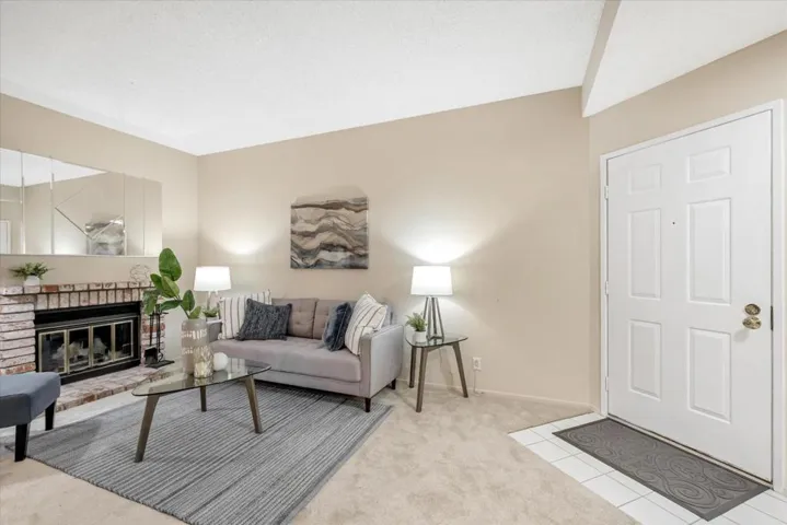 1902 Miraplaza Court Unit 28, Santa Clara, California 95051