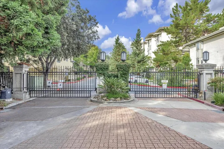 1902 Miraplaza Court Unit 28, Santa Clara, California 95051
