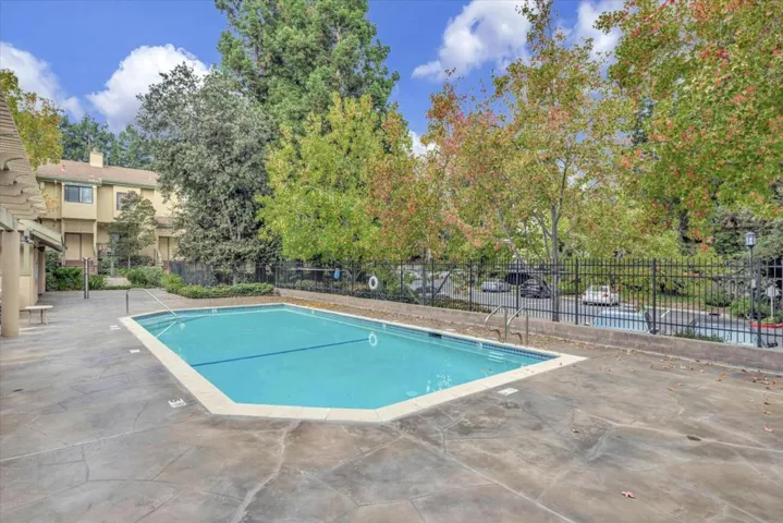 1902 Miraplaza Court Unit 28, Santa Clara, California 95051