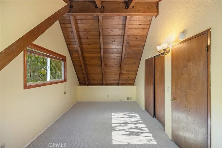 27950 St Bernard Lane, Lake Arrowhead, California 92352