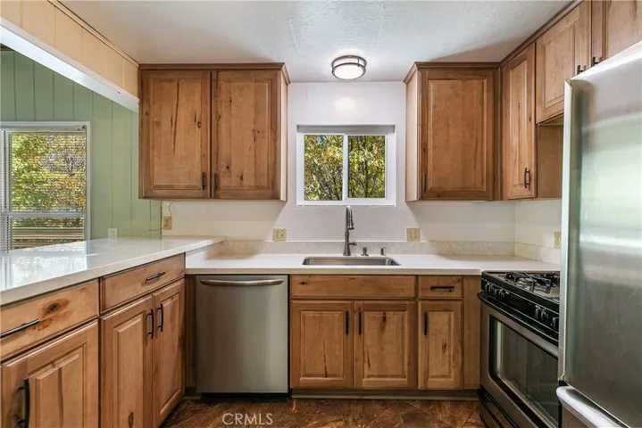 27950 St Bernard Lane, Lake Arrowhead, California 92352