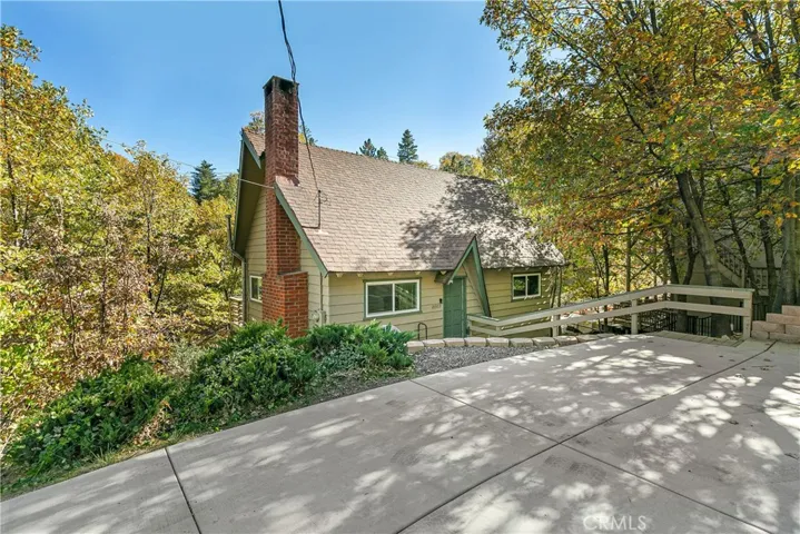 27950 St Bernard Lane, Lake Arrowhead, California 92352