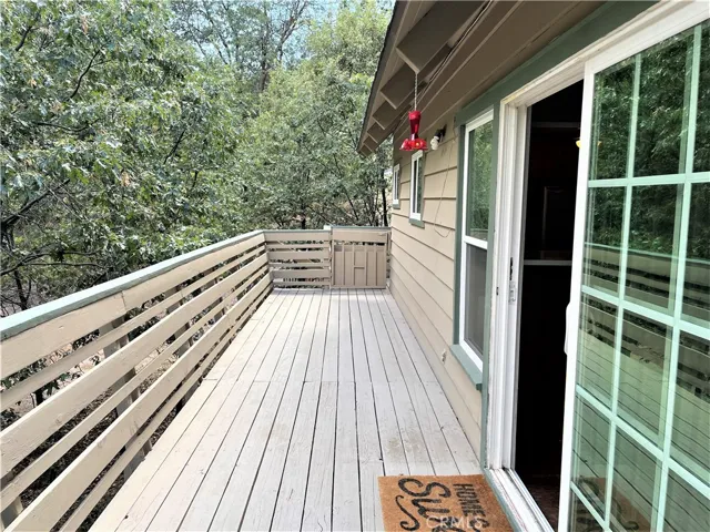 27950 St Bernard Lane, Lake Arrowhead, California 92352