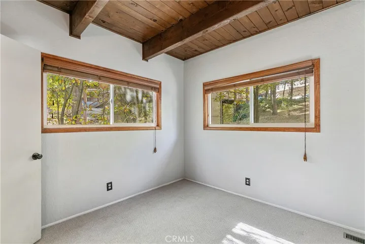 27950 St Bernard Lane, Lake Arrowhead, California 92352