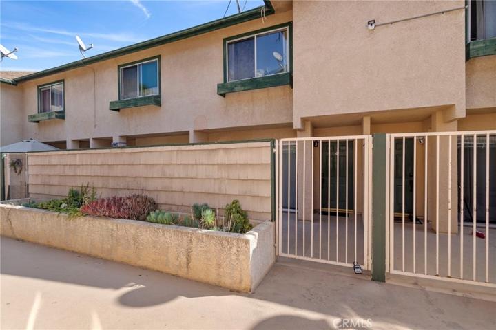 1235 E Carson Street Unit 4, Carson, California 90745