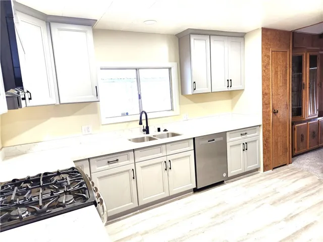 1270 Carlotta Drive, Hemet, California 92543